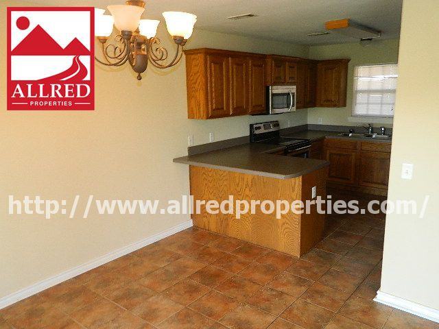 11026 Rose Ct - Photo 3 of 12