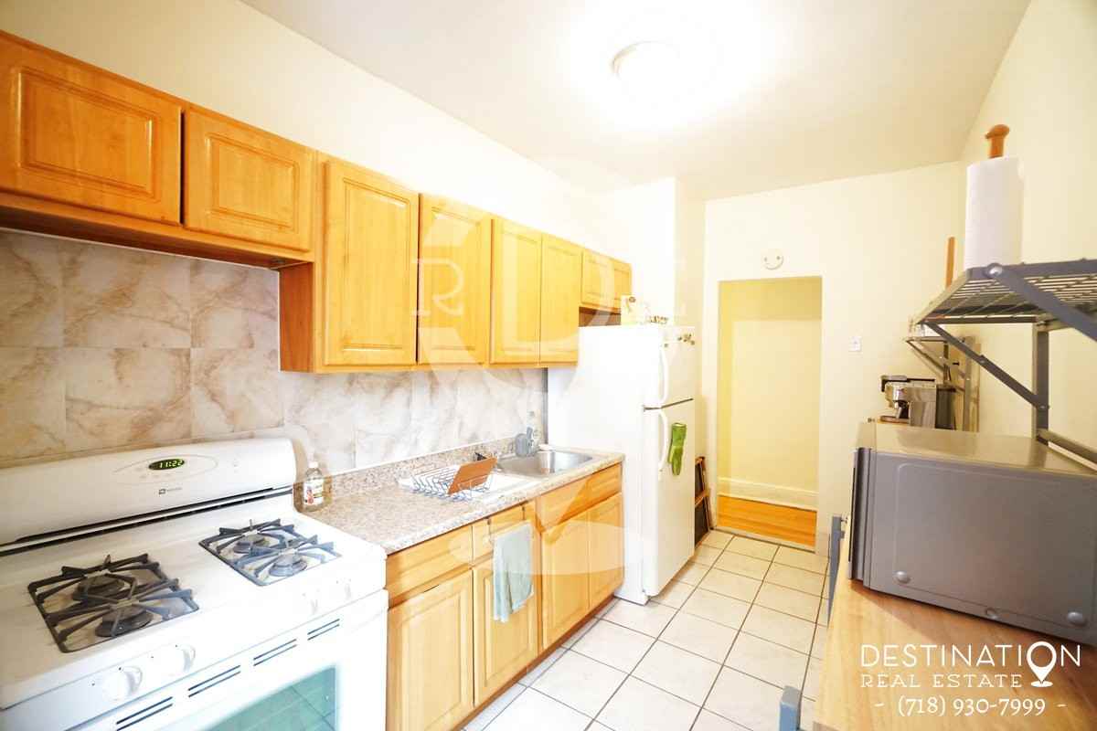 4th Avenue & 85th Street