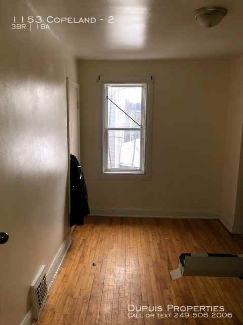 1153 Copeland #2 - Photo 3 of 9