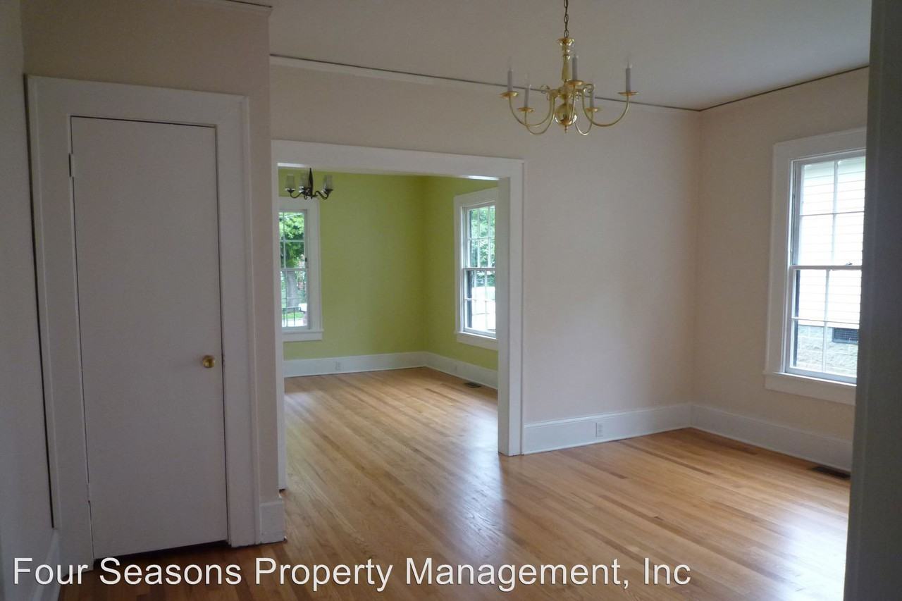 335 S Torrence St - Photo 2 of 10