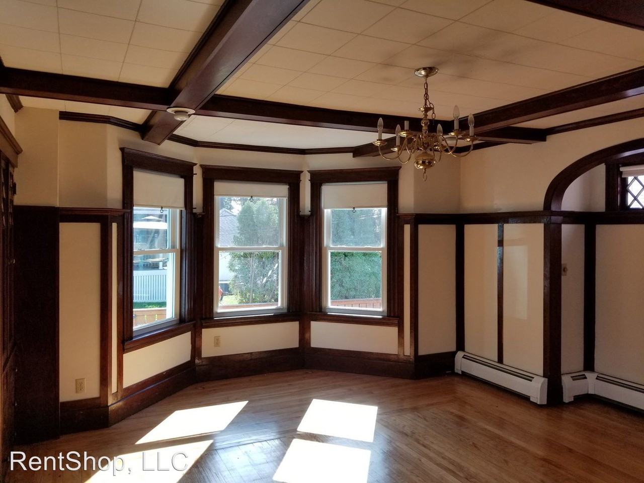 40 Lincoln Ave. - Photo 3 of 9