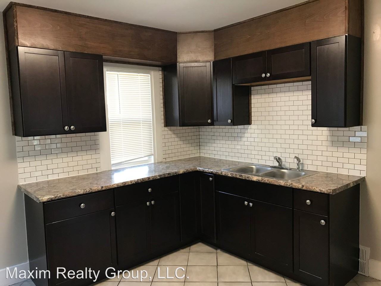 4202 Emmet St - Photo 3 of 11