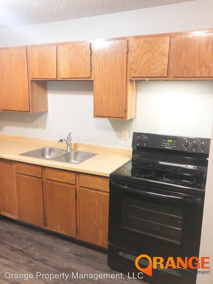 2706, 2802, and 2820 17th Avenue W and 1608 26th Street West - Photo 2 of 50