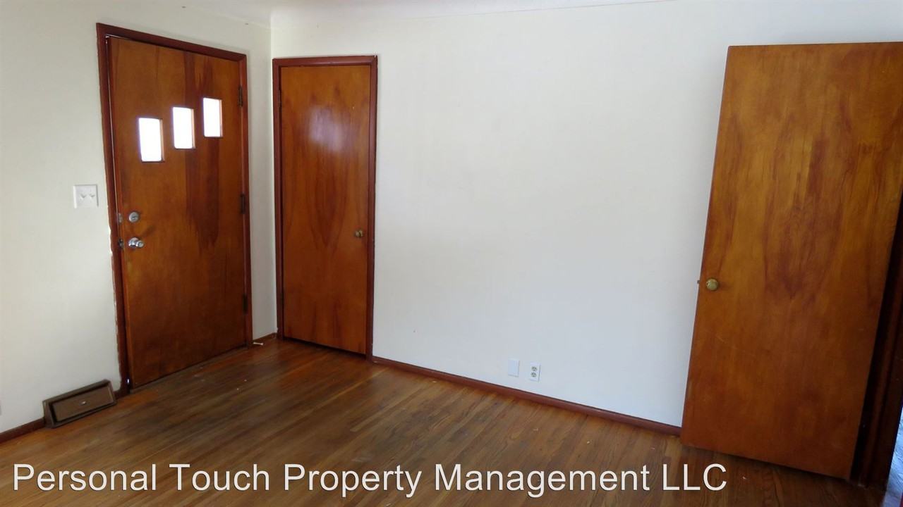 1106 18th St S - Photo 2 of 19