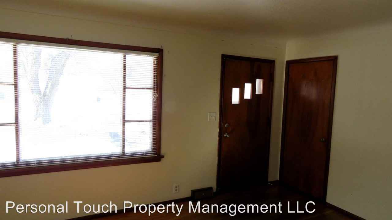 1106 18th St S - Photo 3 of 19