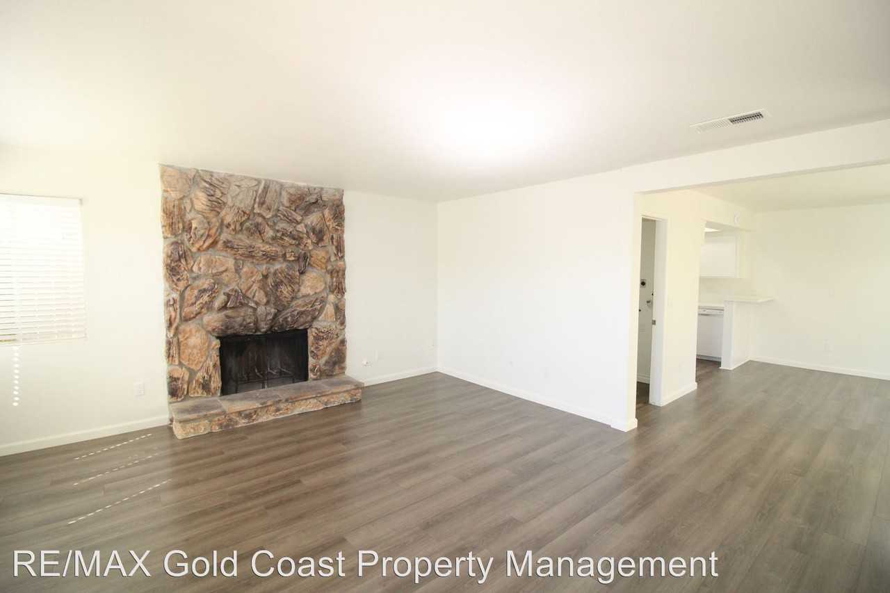 4908 Dunes St - Photo 3 of 27