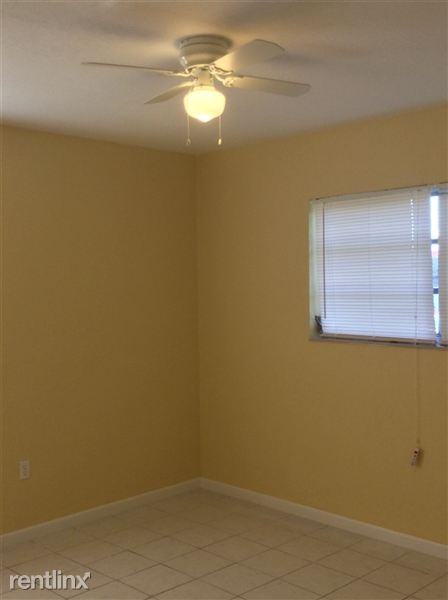 17831 NW 28th Ct - Photo 3 of 14