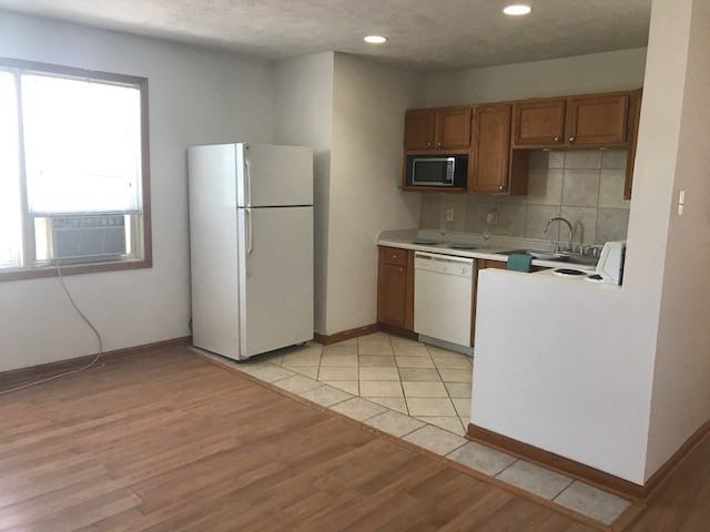 Blackstone - Photo 2 of 7