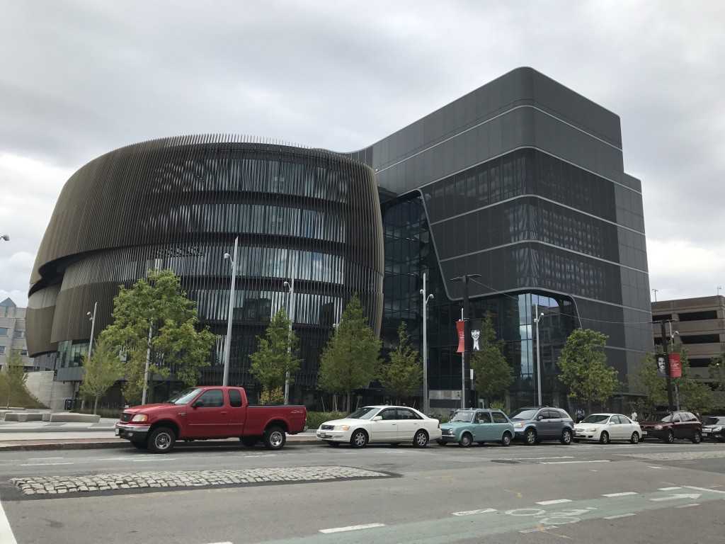 32 Cunard #2 - Photo 3 of 19