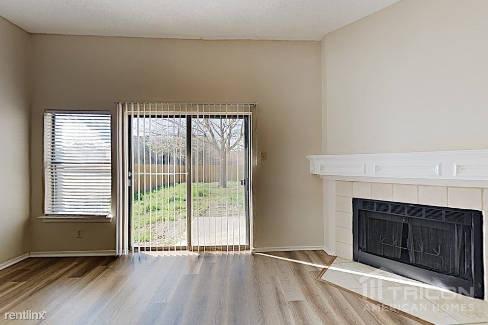 8058 Pioneer Trail Drive - Photo 3 of 15
