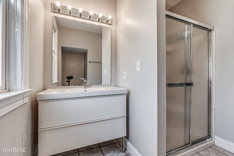 1119 N Euclid Ave #2 - Photo 2 of 24