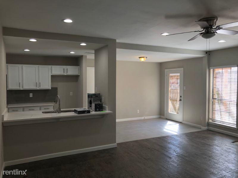 1219 W Hudgins St - Photo 2 of 13