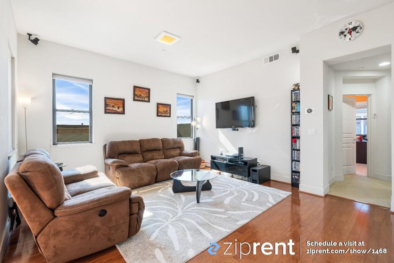 1143 66th St - Photo 3 of 20