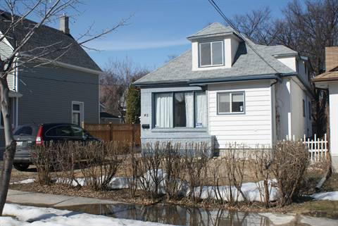 Atlantic Avenue Apartments in Inkster Faraday, Winnipeg, MB R2W None