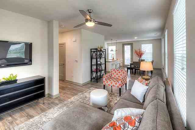 662 Algonquin #5102C - Photo 2 of 28