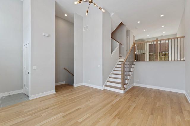 6834 W 65th St #4 - Photo 3 of 10