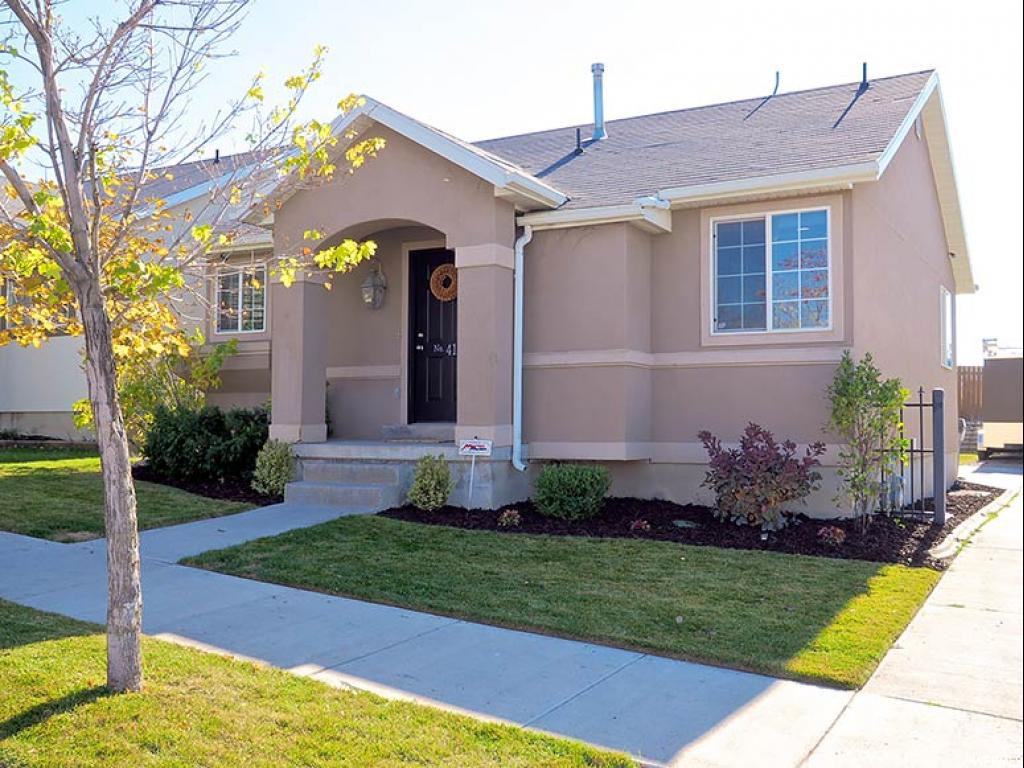 413 W Election Rd - Photo 2 of 35
