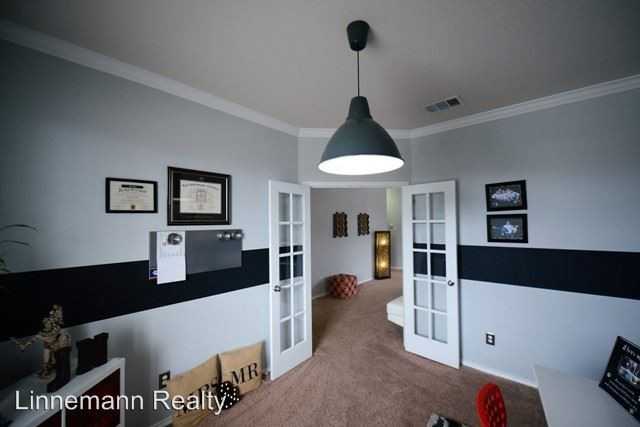 9210 Sandyford Court - Photo 3 of 20