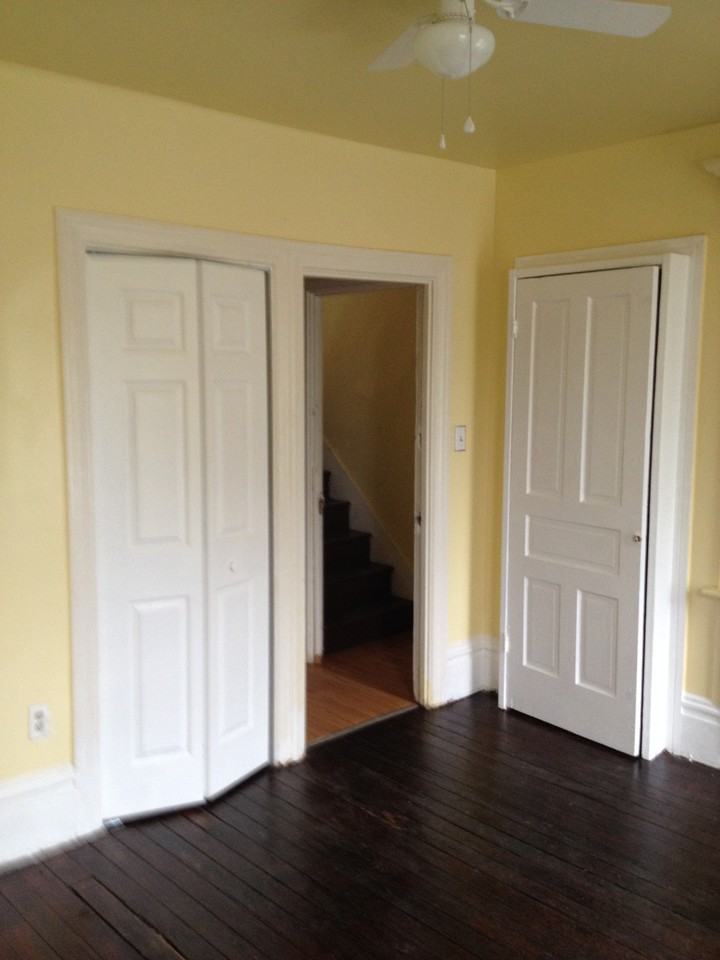 621 Emerald St - Photo 5 of 26