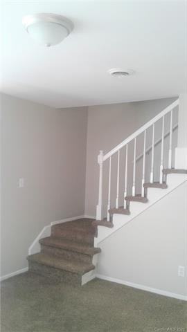 614 Elaine St - Photo 3 of 12