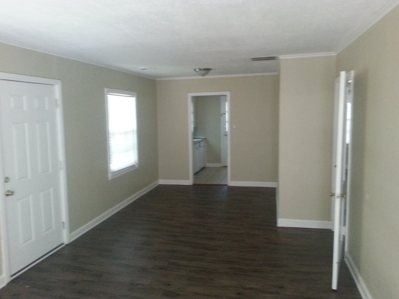 1550 Hope St - Photo 2 of 12