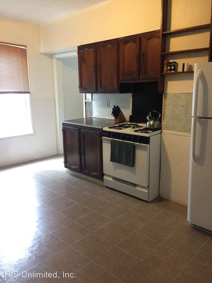 53 Glen Ave - Photo 3 of 12