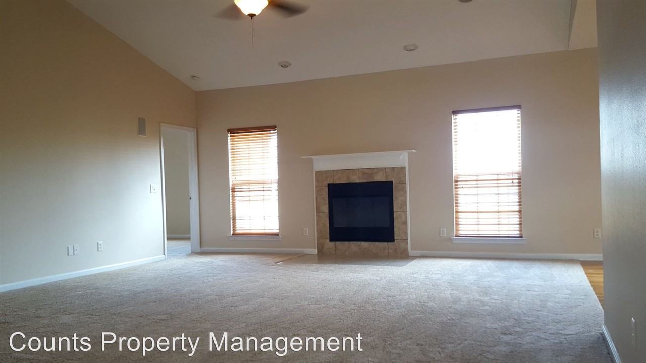 4831 Mc Call Lane - Photo 3 of 8