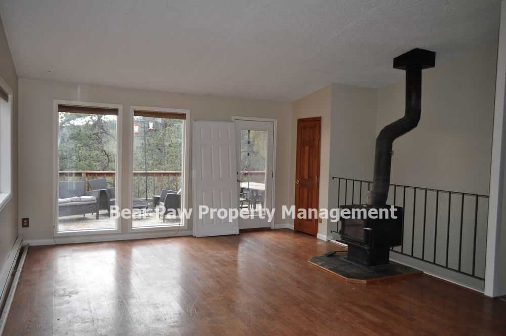 33374 Freda Rd - Photo 3 of 10