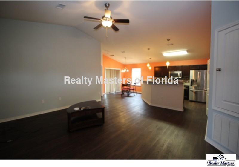 10660 Shear St - Photo 2 of 16