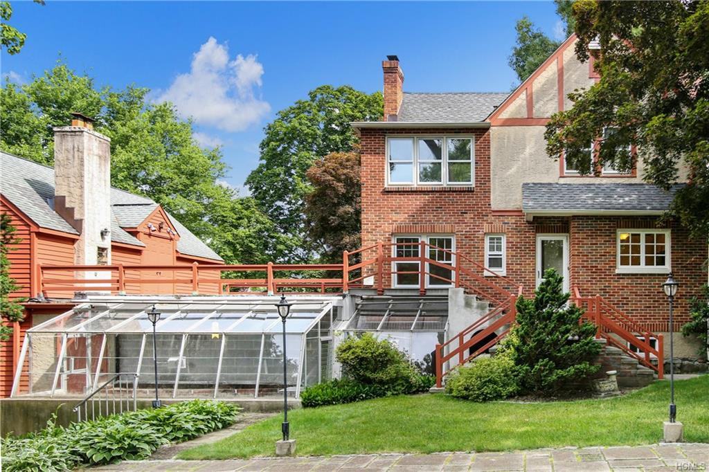 176 Serrano Avenue - Photo 3 of 21