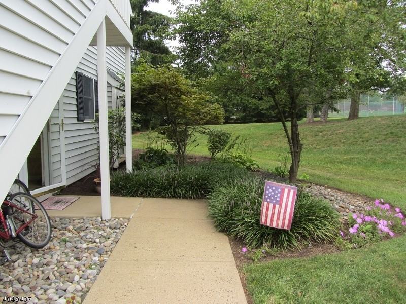 39 Mallard Ct - Photo 2 of 17