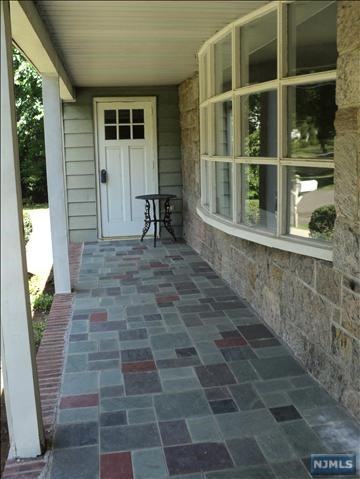 365 Pleasant Lane - Photo 2 of 14