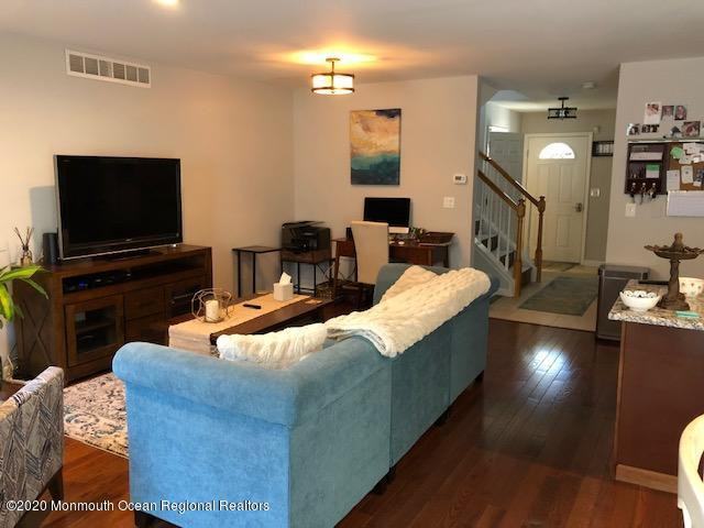 234 Frankfort Avenue - Photo 3 of 19