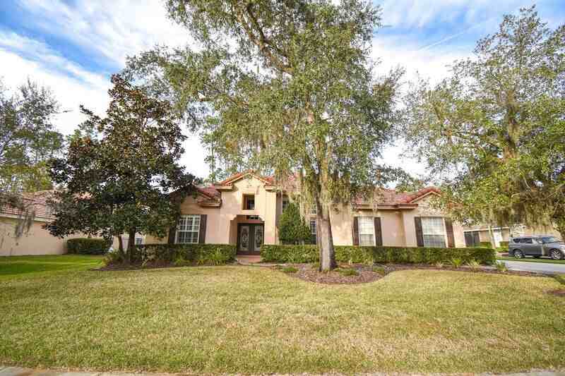 1083 Shadowmoss Cir - Photo 2 of 22