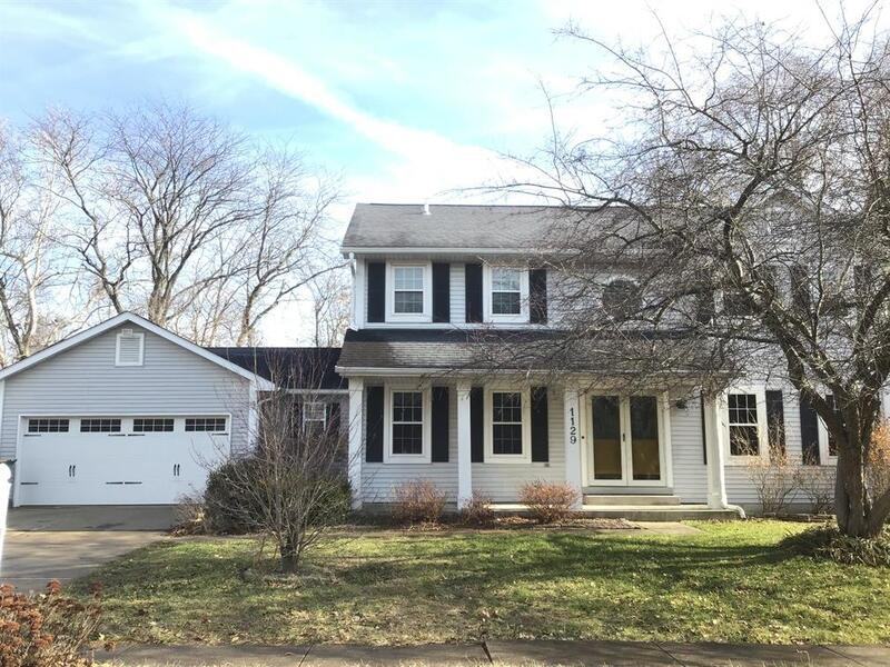 1129 Creekside Ct - Photo 3 of 32