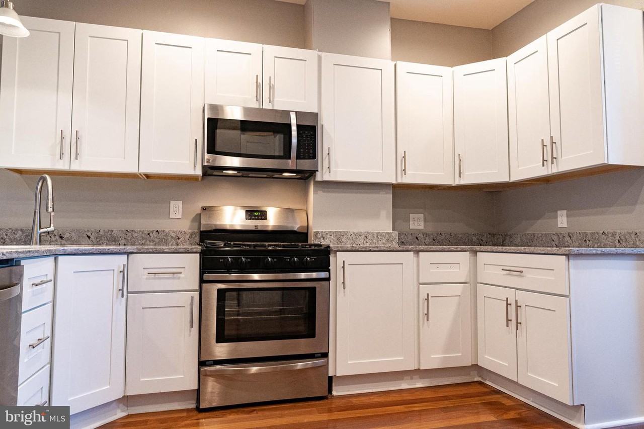 23 N Potomac Street - Photo 3 of 20