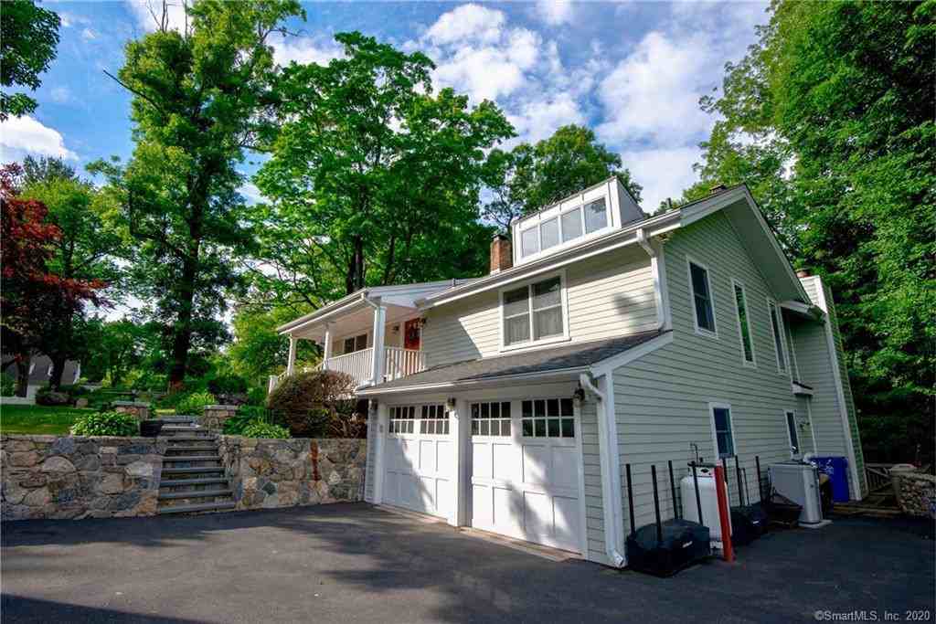 172 Ponus Avenue - Photo 3 of 28