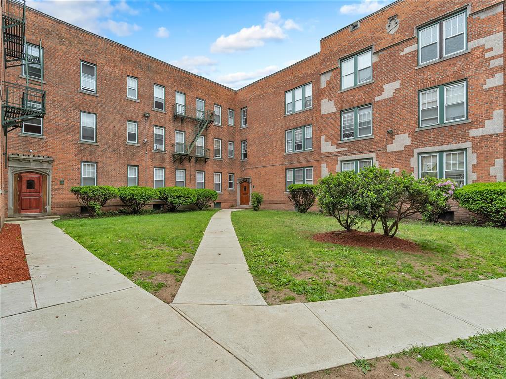 226 234 Ellsworth Avenue Apartments in Downtown New Haven, New Haven