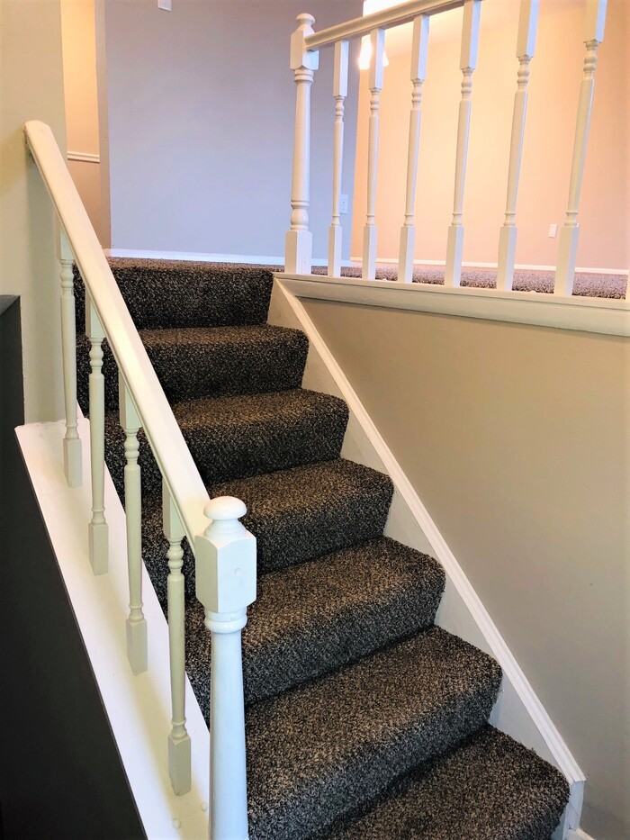 4949 Amberwood Drive - Photo 3 of 8