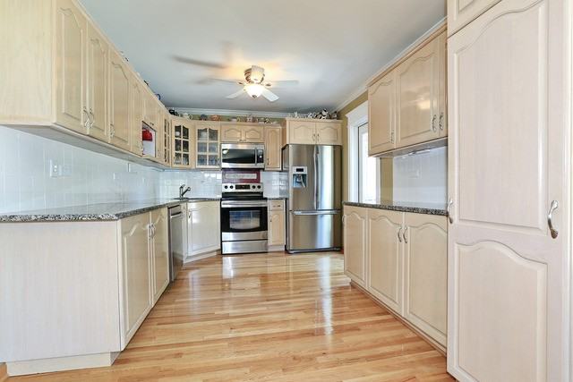 131 E North Ave - Photo 3 of 16