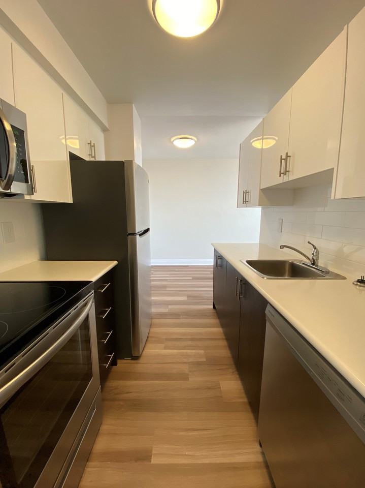 77 Delawana Drive #1007