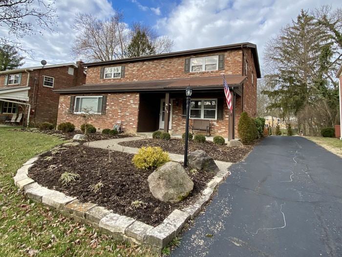 7150 Juniperview Ln Cincinnati Oh 45243-2557 - Photo 2 of 10