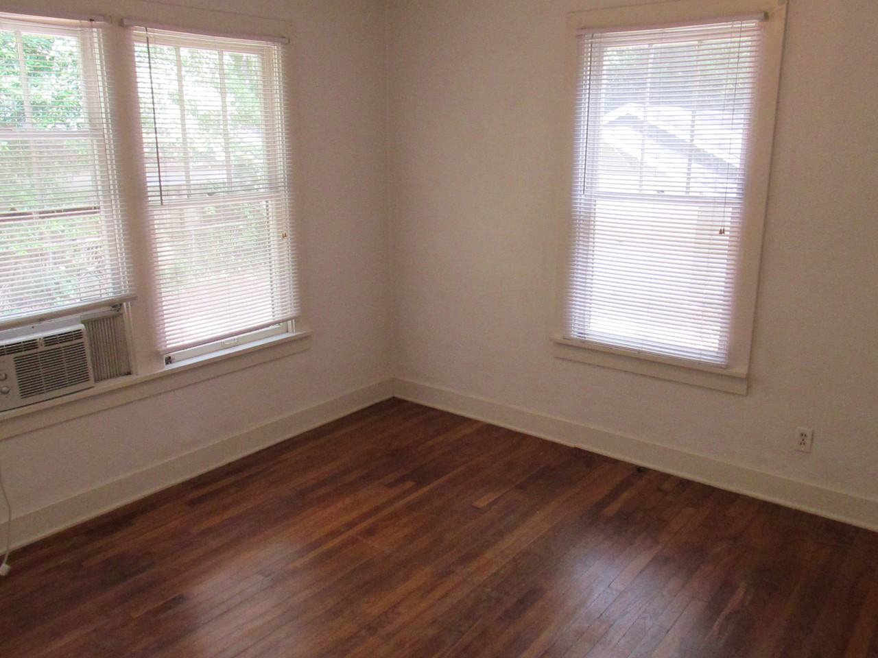 3912 West Gadsden Street - Photo 7 of 8