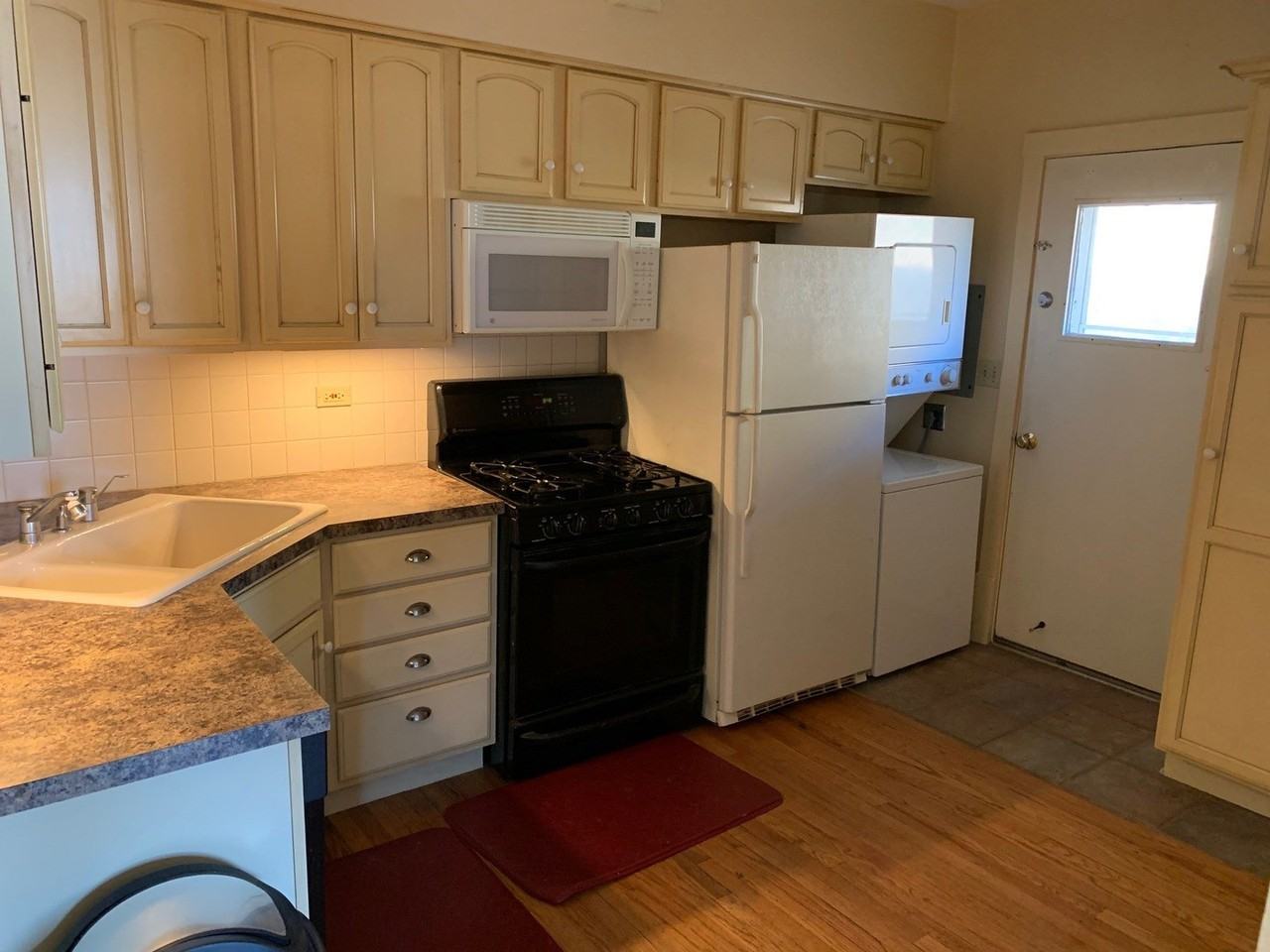 48 Crystal St 2r - Photo 2 of 10