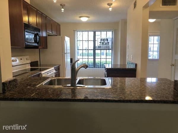 16532 Brigadoon Dr - Photo 2 of 17