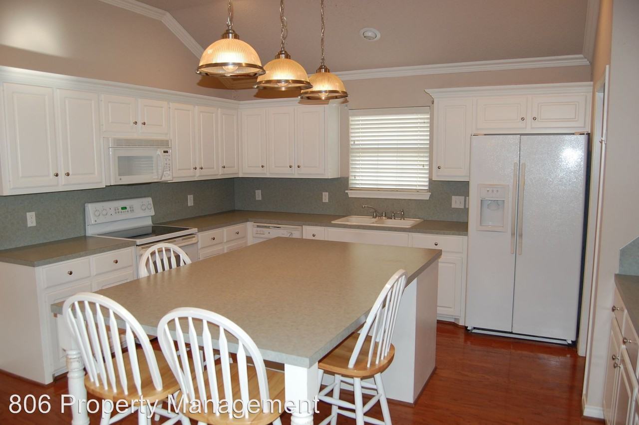 1940 77th St - Photo 3 of 11