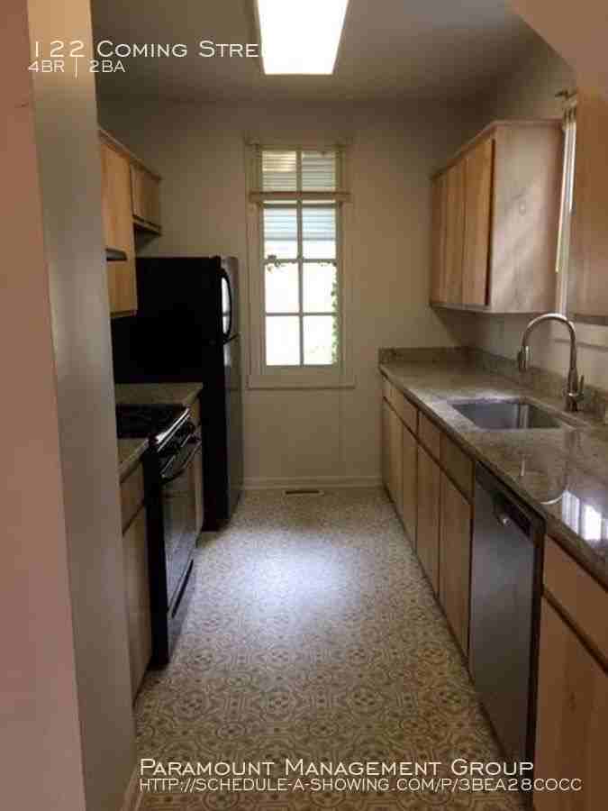 122 Coming St #A - Photo 3 of 18