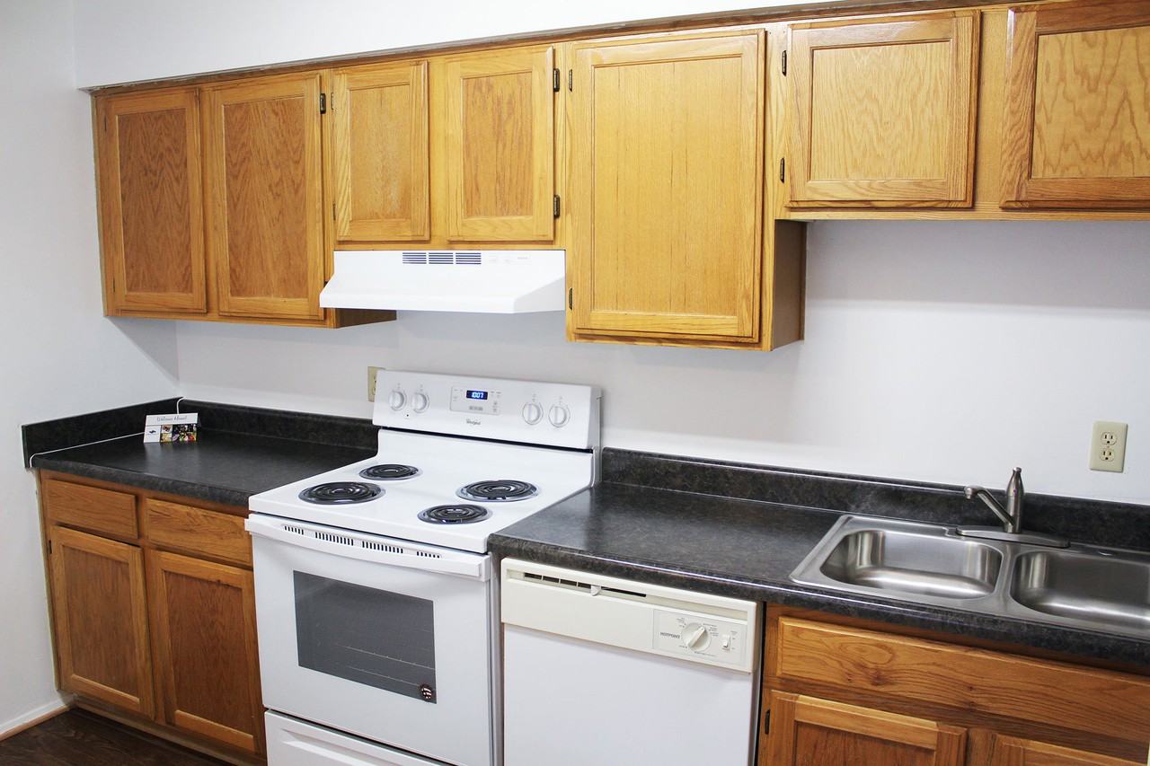 Green Lakes Apartments 373 Edwin Dr, Virginia Beach, VA 23462 Zumper