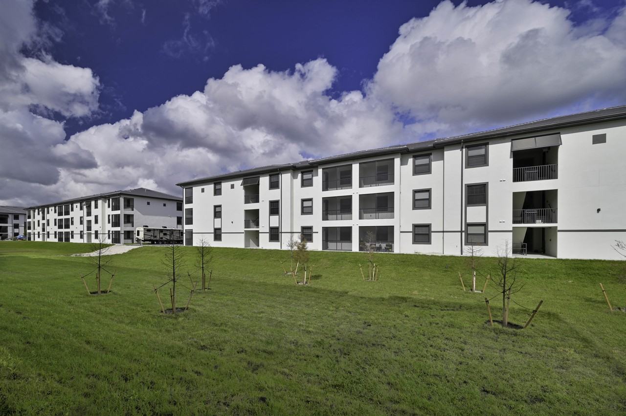 The Edge Apartments - Photo 3 of 20