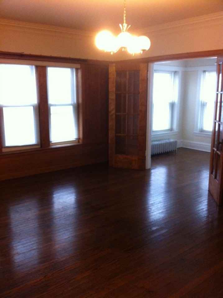- 619 Sheridan Rd Chicago 60202 IL - Photo 3 of 5
